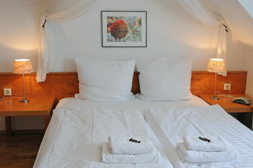 Pension Bella Vista Bochum Room photo